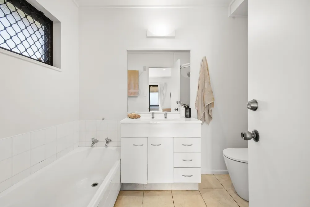 Photos of 1/31 Fraser Street