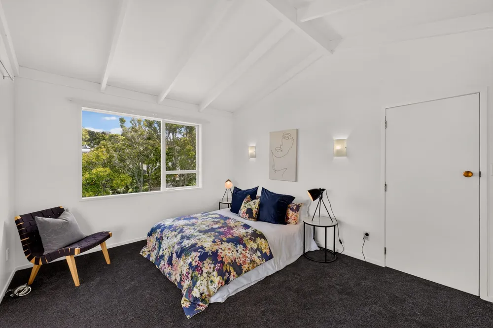 Photos of 44 Kemp Road
