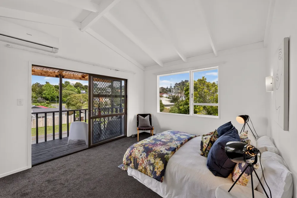 Photos of 44 Kemp Road