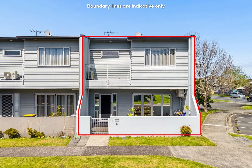 Photos of 41 Mandival Avenue