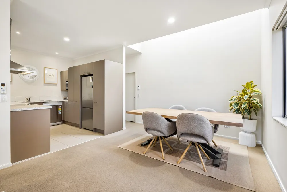 Photos of 41 Mandival Avenue