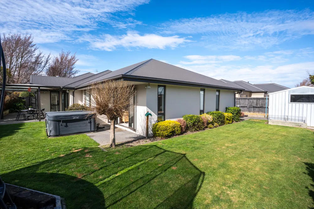 Photos of 17 Kilbride Gardens