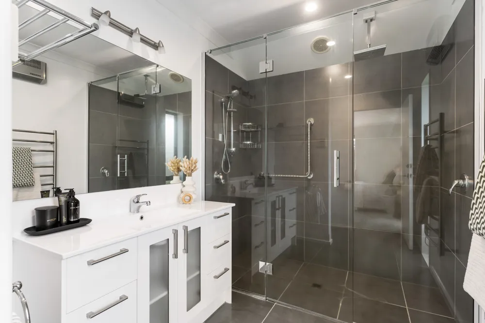 Photos of 17 Kilbride Gardens