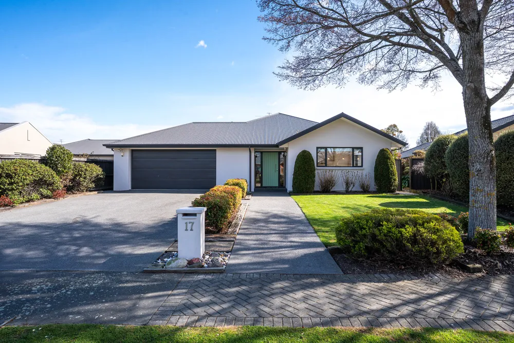 Photos of 17 Kilbride Gardens