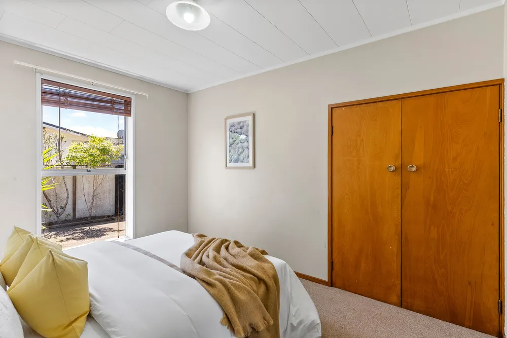 Photos of 80 Walworth Avenue