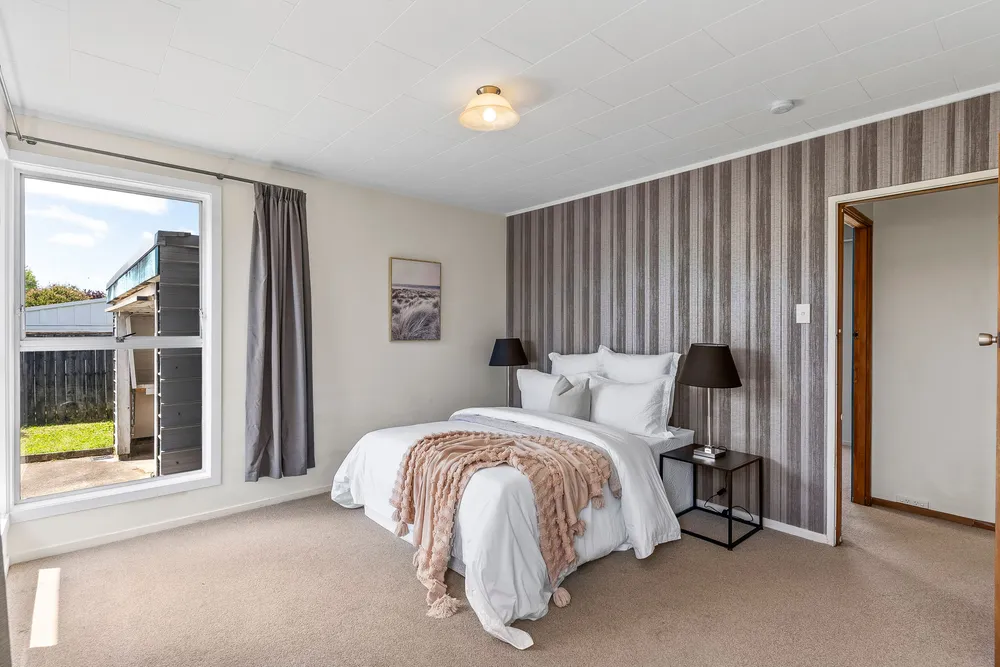 Photos of 80 Walworth Avenue