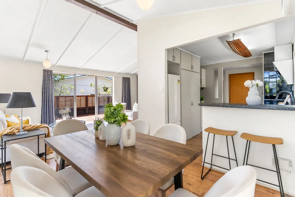 Photos of 80 Walworth Avenue