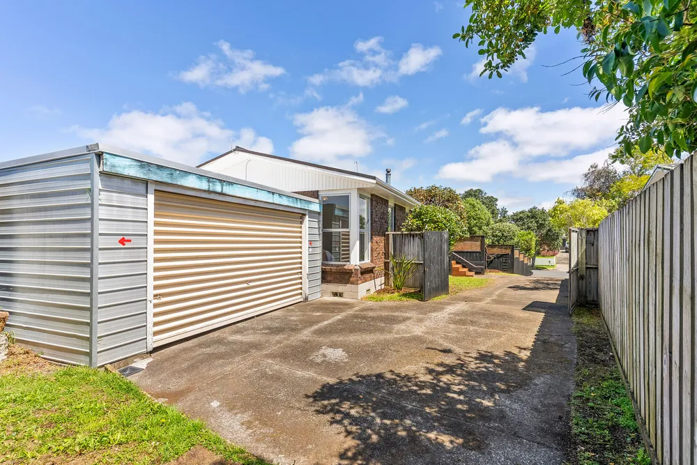 Photos of 80 Walworth Avenue