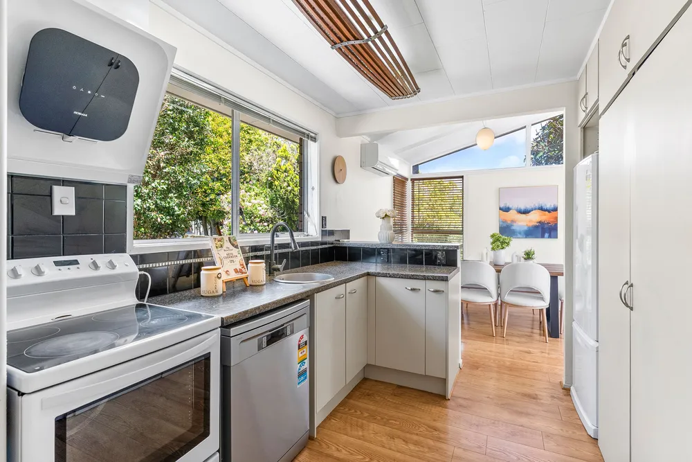 Photos of 80 Walworth Avenue