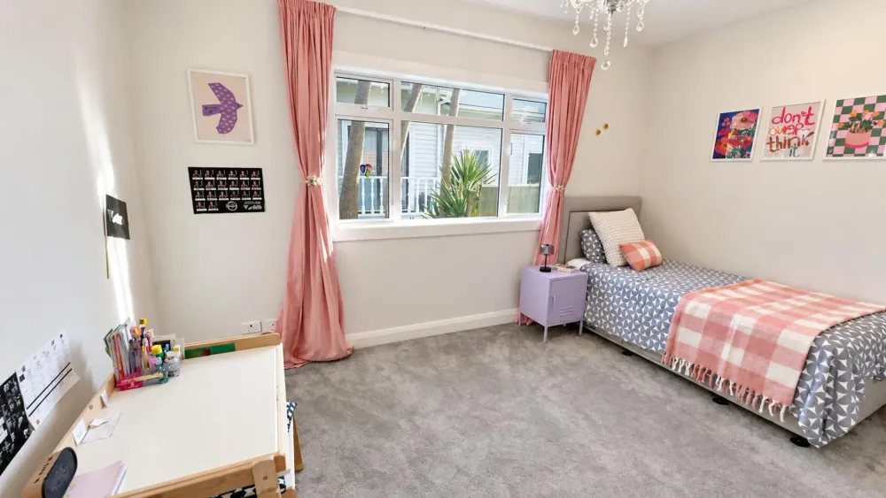 Photos of 7 Huntingtree Avenue