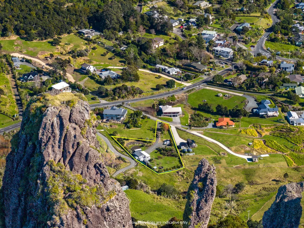 Photos of 2127A Whangarei Heads Road