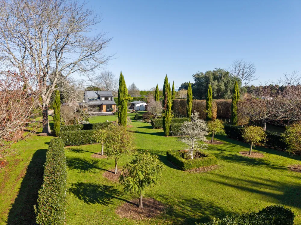 Photos of 20 Vintners Lane