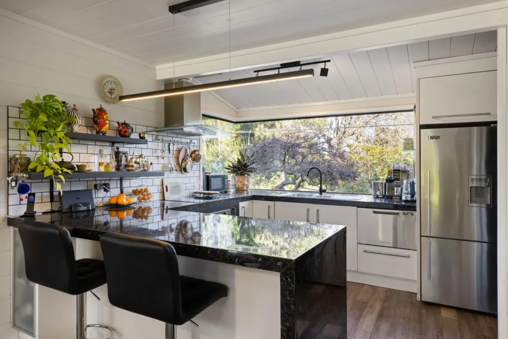 Photos of 20 Vintners Lane