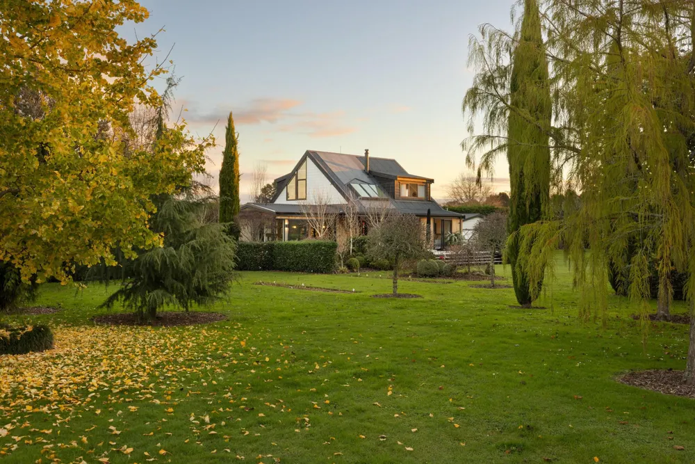 Photos of 20 Vintners Lane