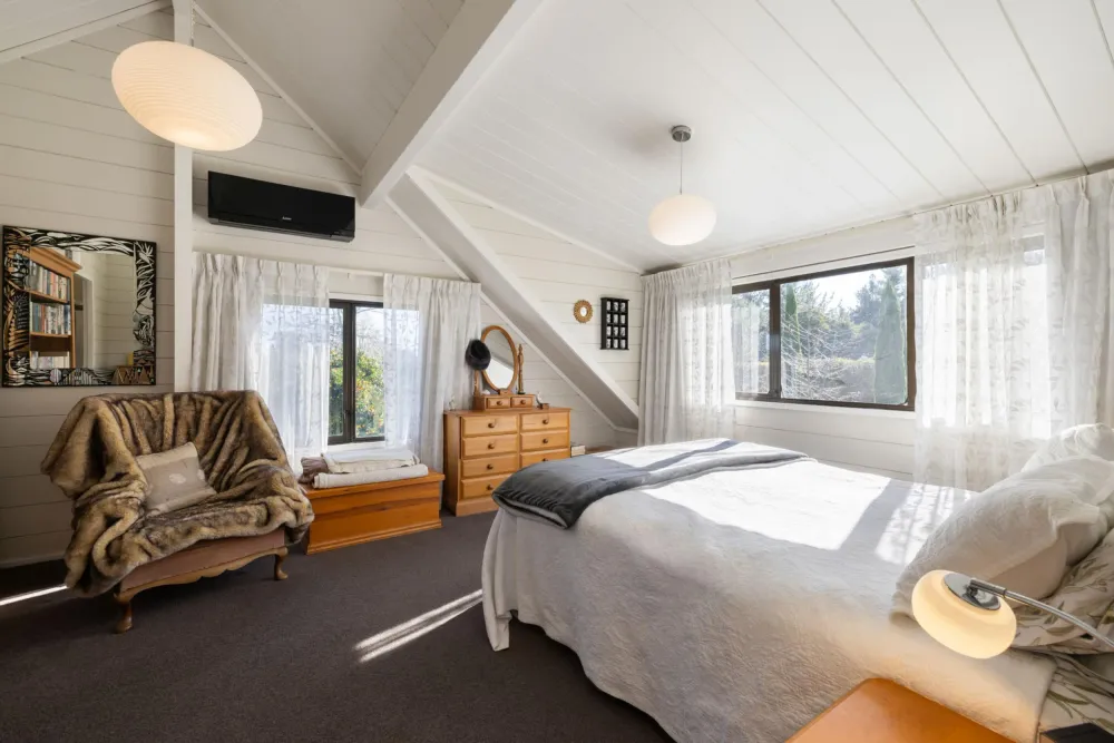 Photos of 20 Vintners Lane