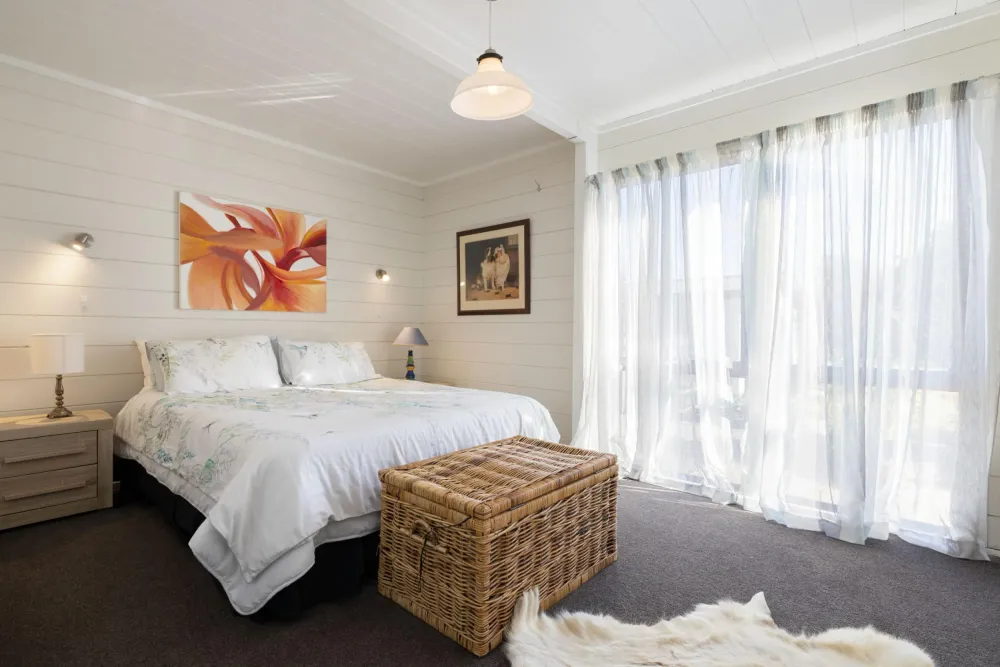 Photos of 20 Vintners Lane