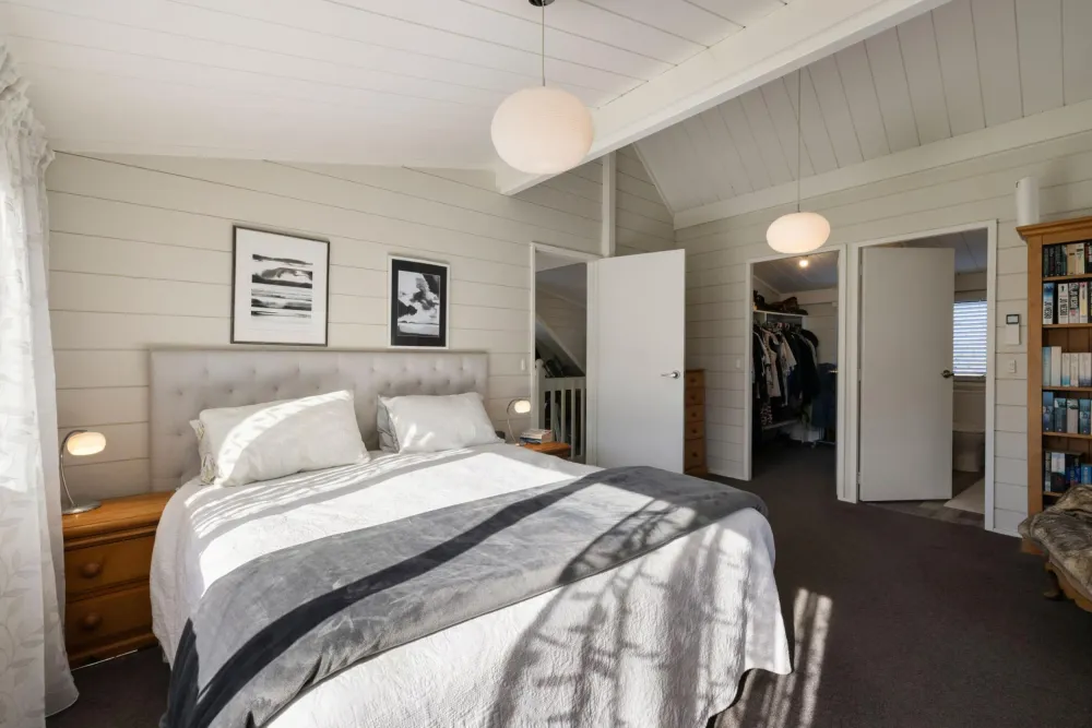 Photos of 20 Vintners Lane