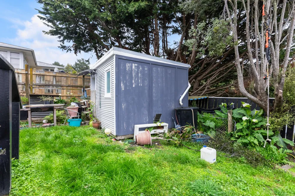 Photos of 4 Amundsen Grove