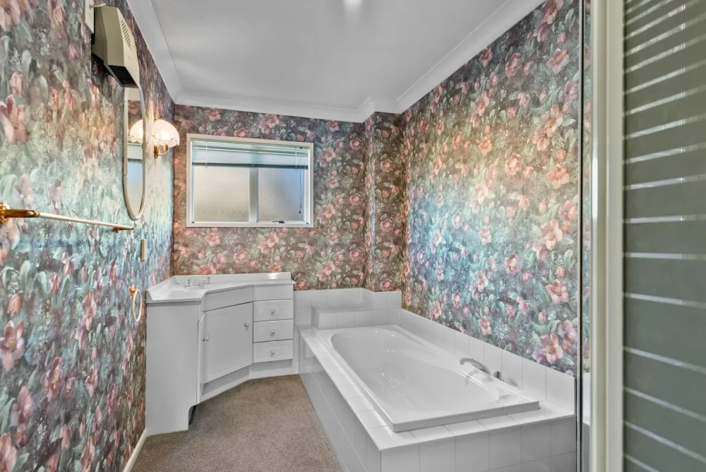 Photos of 43 Aotea Crescent