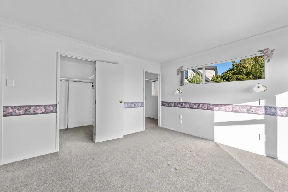 Photos of 43 Aotea Crescent