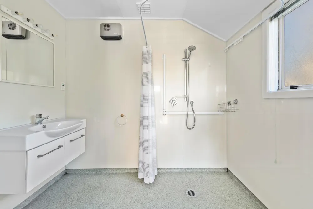 Photos of 43 Aotea Crescent