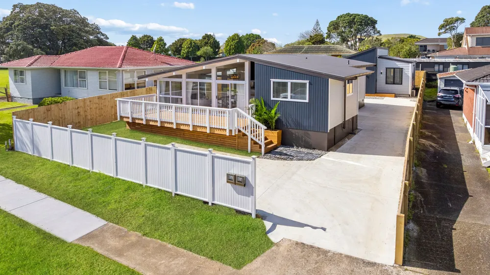 Photos of 112 Muir Avenue