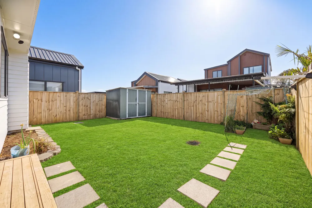 Photos of 49 Clayden Shuttleworth Street