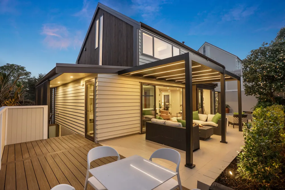 Photos of 8 Hiriri Avenue