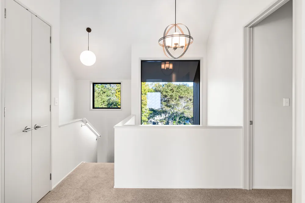 Photos of 8 Hiriri Avenue
