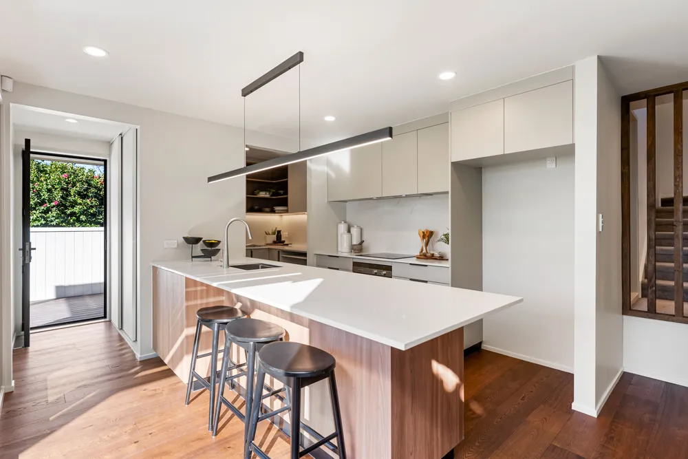 Photos of 8 Hiriri Avenue