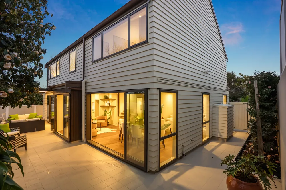 Photos of 8 Hiriri Avenue