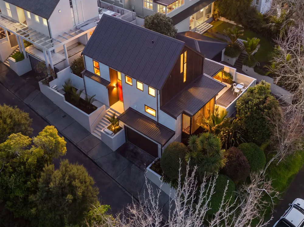 Photos of 8 Hiriri Avenue