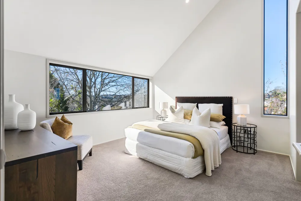 Photos of 8 Hiriri Avenue