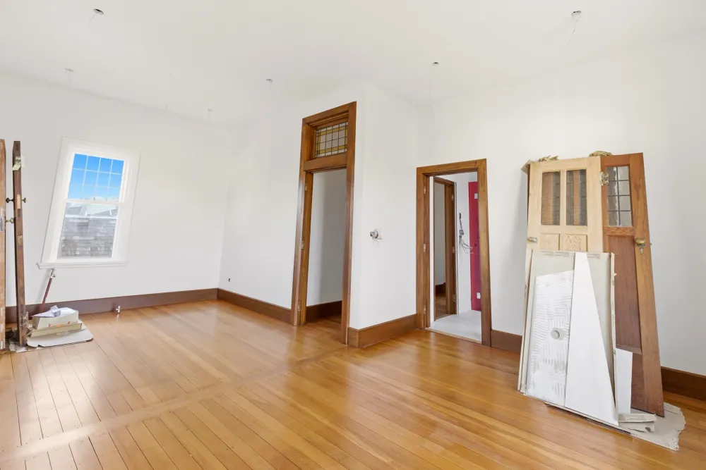 Photos of 70 Heaton Street