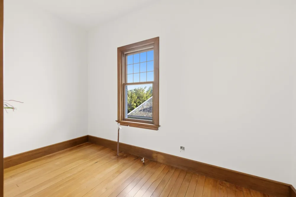 Photos of 70 Heaton Street