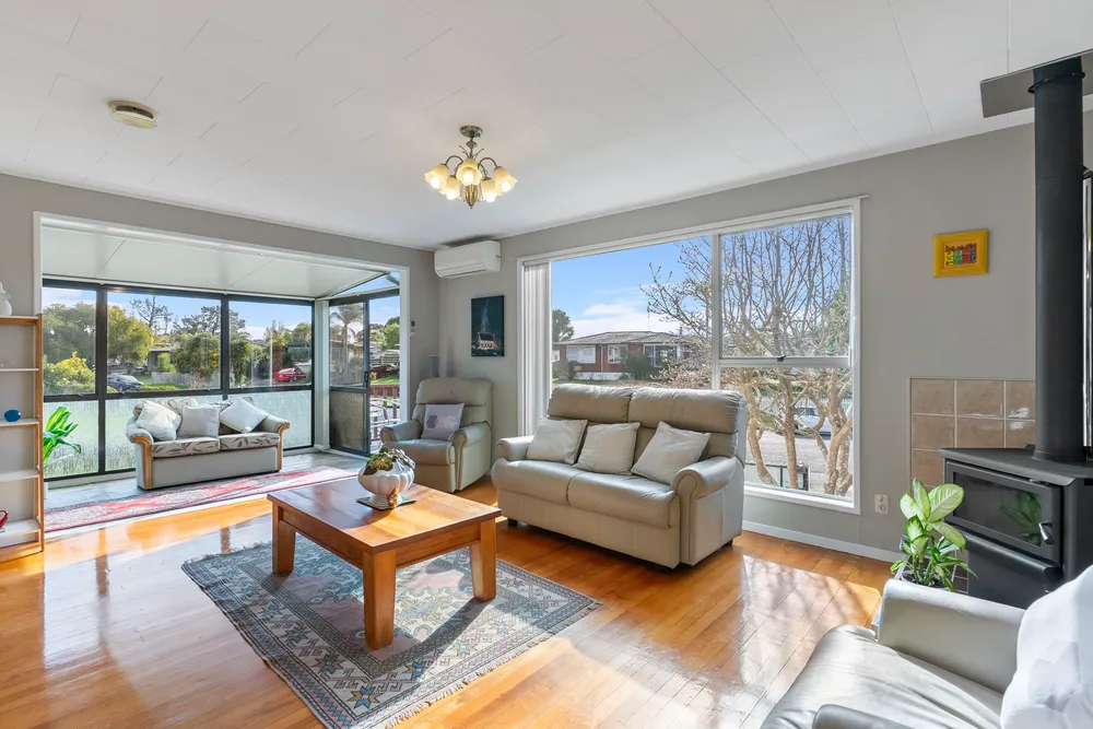 Photos of 44 Hope Farm Avenue