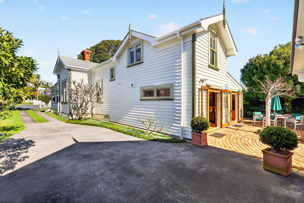 Photos of 5 Matai Road