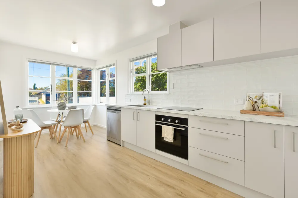 Photos of 4 Dufek Crescent