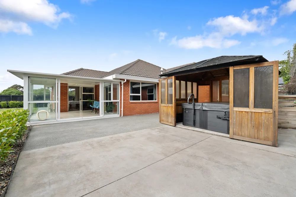 Photos of 29 Sea Eagles Place