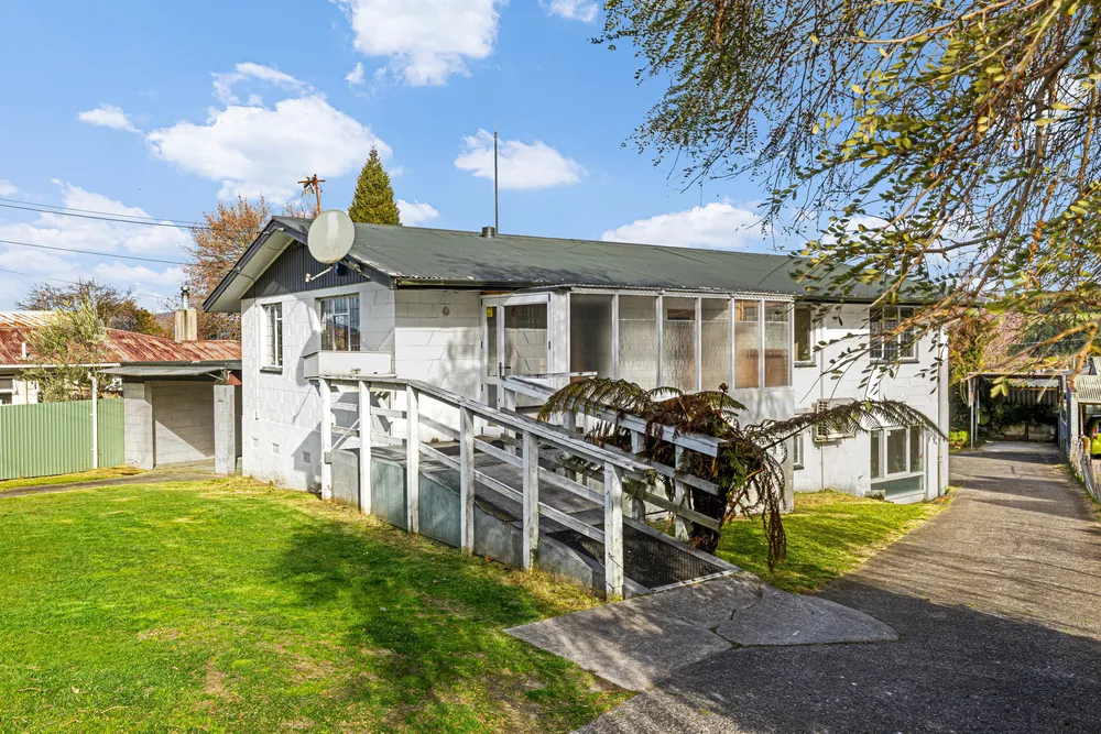 Photos of 356 Clayton Road