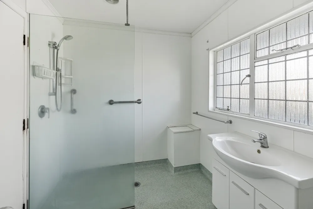 Photos of 356 Clayton Road