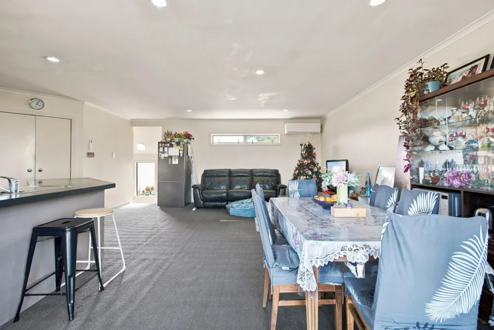 Photos of 87D Albert Street