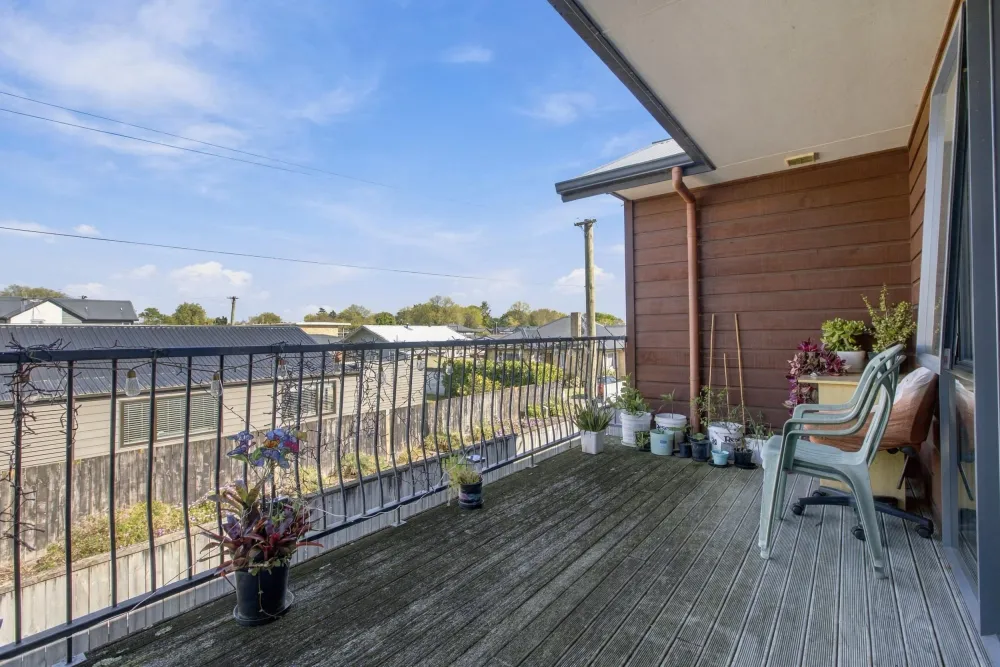 Photos of 87D Albert Street