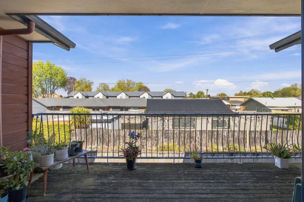 Photos of 87D Albert Street