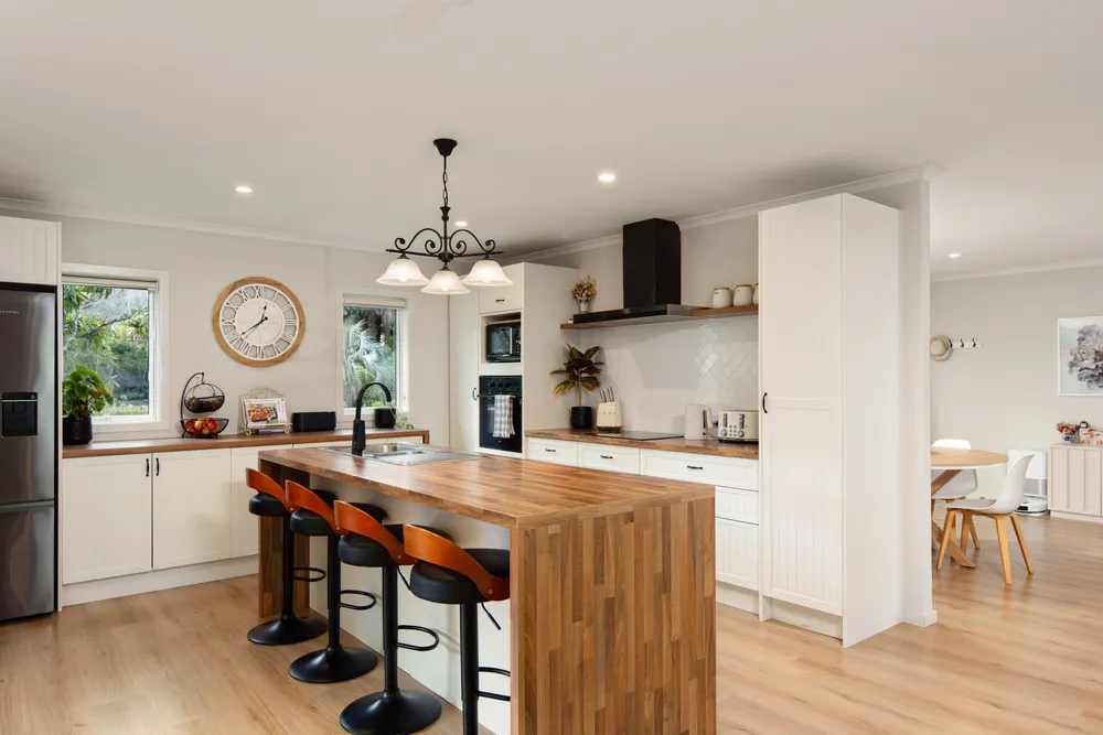 Photos of 35 Shelley Road