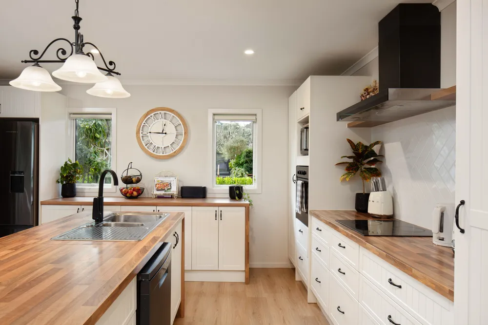 Photos of 35 Shelley Road