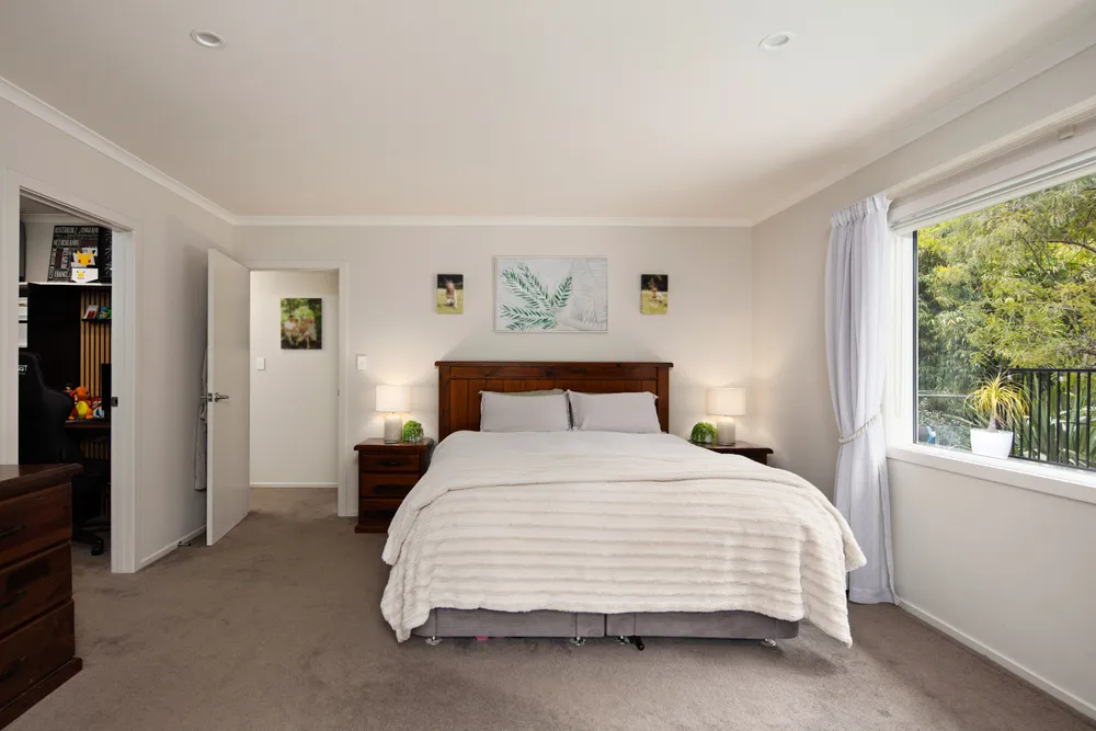 Photos of 35 Shelley Road
