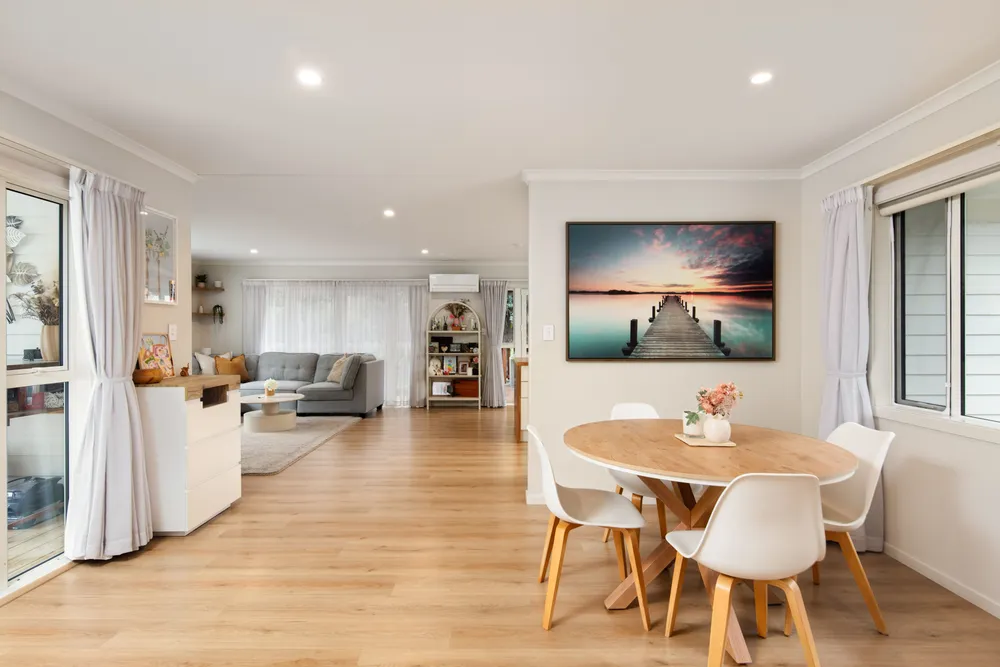 Photos of 35 Shelley Road