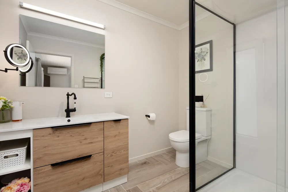 Photos of 35 Shelley Road