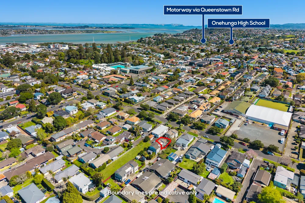 Photos of 2/141 Selwyn Street
